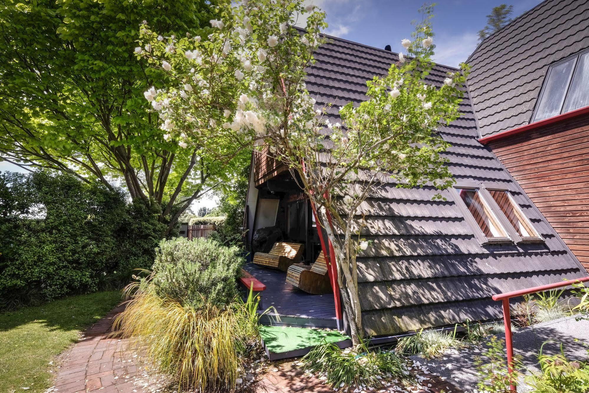 Haka Lodge Christchurch Esterno foto